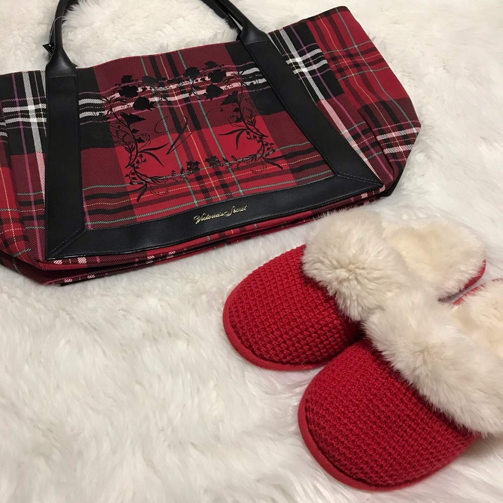 Bundle Victoria’s Secret tote & slippers M